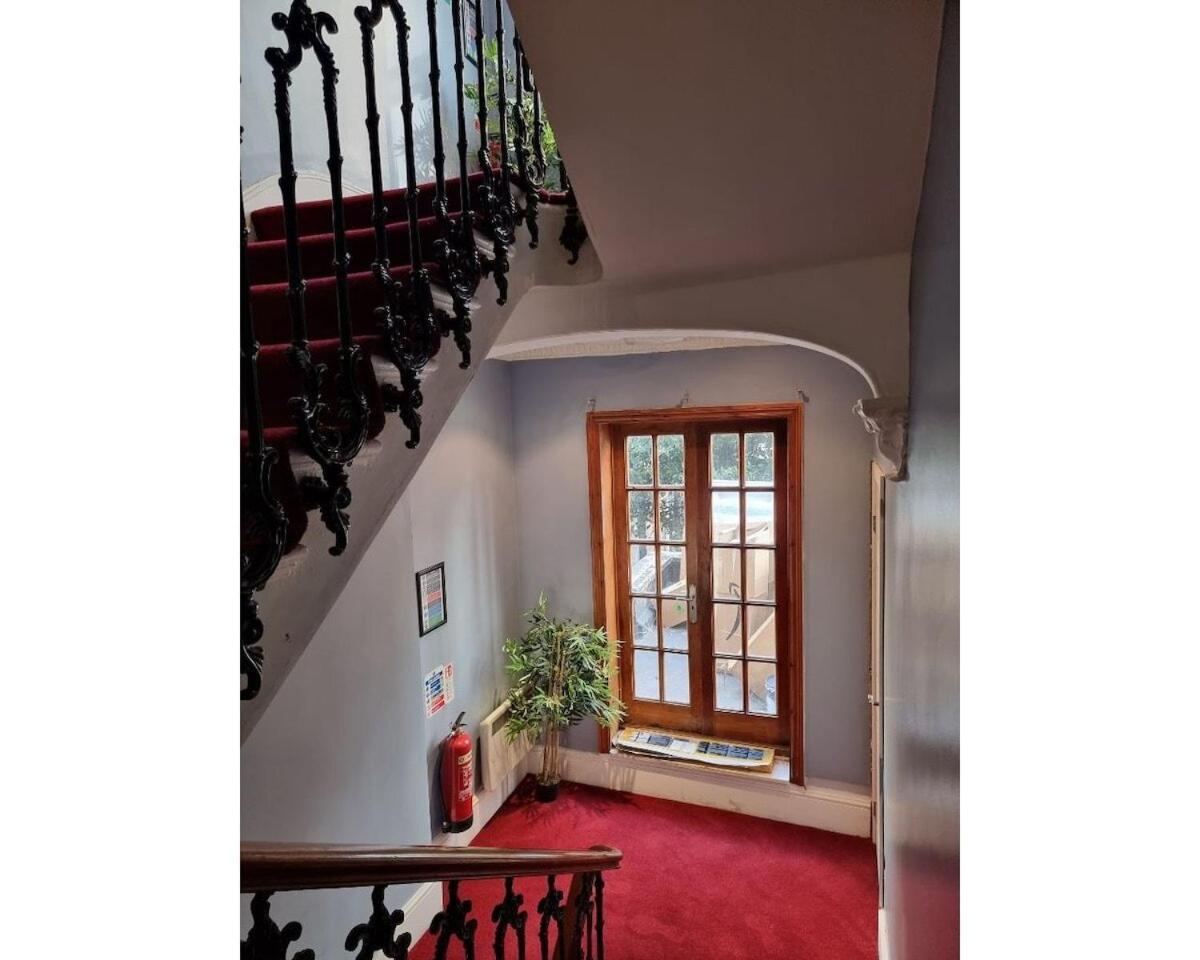 F302-3Rd Floor Studio For 2 Near Hyde Park Londen Buitenkant foto