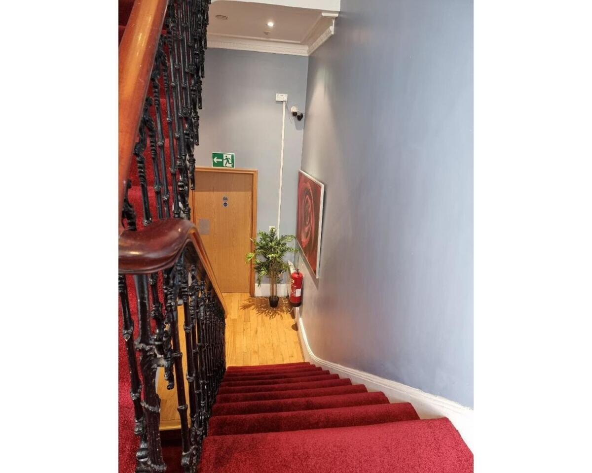 F302-3Rd Floor Studio For 2 Near Hyde Park Londen Buitenkant foto