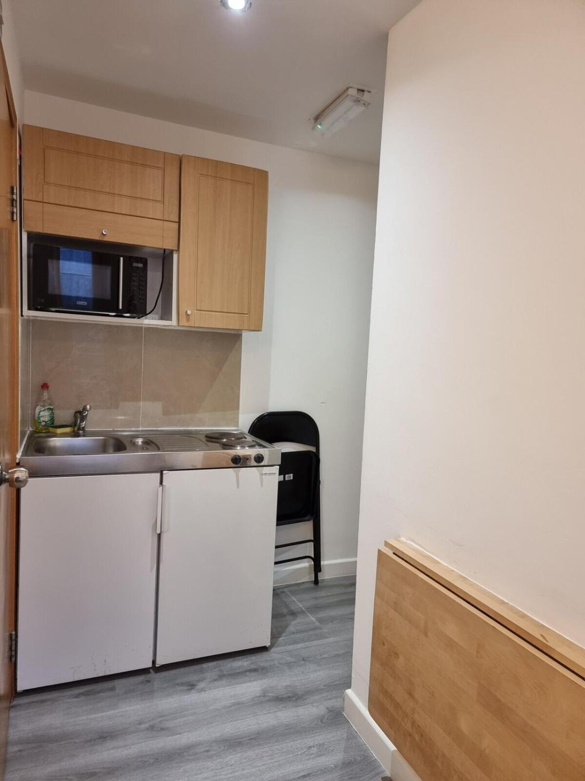 F302-3Rd Floor Studio For 2 Near Hyde Park Londen Buitenkant foto