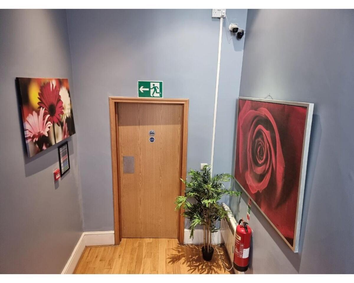 F302-3Rd Floor Studio For 2 Near Hyde Park Londen Buitenkant foto